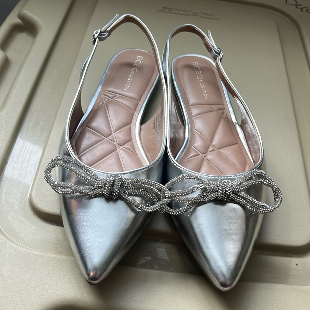 BCBGeneration Kristin Flat Slingback -Sliver Sz 8.5 NWT